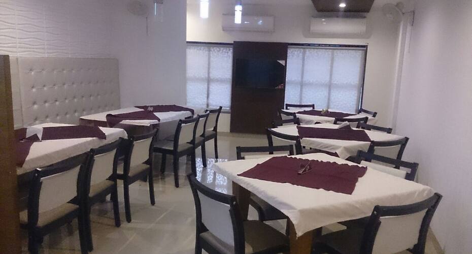 Hotel Rajdoot, Rajnandgaon 5